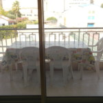 Seconde terrasse Appartement Antibes location vacances, plage, location, appartement, antibes, mer, vacances, location particulier, location saisonnière, hmholidays, abritel, location cannes, location cote d'azur, booking, hiring, tripadvisor, locasun, Holiday rentals French riviera, Ferienhaus Französische Riviera, Frankreich. Provence, vacances, relaxation, tranquillité, saint tropez, charm paradise, activities, grass, golf, beach, rent, vacances antibes, hiring saison