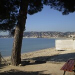 La plage publique à deux pas Appartement Antibes location vacances, plage, location, appartement, antibes, mer, vacances, location particulier, location saisonnière, hmholidays, abritel, location cannes, location cote d'azur, booking, hiring, tripadvisor, locasun, Holiday rentals French riviera, Ferienhaus Französische Riviera, Frankreich. Provence, vacances, relaxation, tranquillité, saint tropez, charm paradise, activities, grass, golf, beach, rent, vacances antibes, hiring saison
