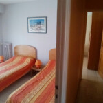 La seconde chambre avec 2 lits de 90x190 appartement, location antibes, location vacances appartement antibes, vacances antibes, centre ville, airbnb, abritel, booking.com, locasun