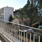 Première terrasse, sud-ouest appartement, location antibes, location vacances appartement antibes, vacances antibes, centre ville, airbnb, abritel, booking.com, locasun