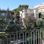 Première terrasse, sud-ouest appartement, location antibes, location vacances appartement antibes, vacances antibes, centre ville, airbnb, abritel, booking.com, locasun